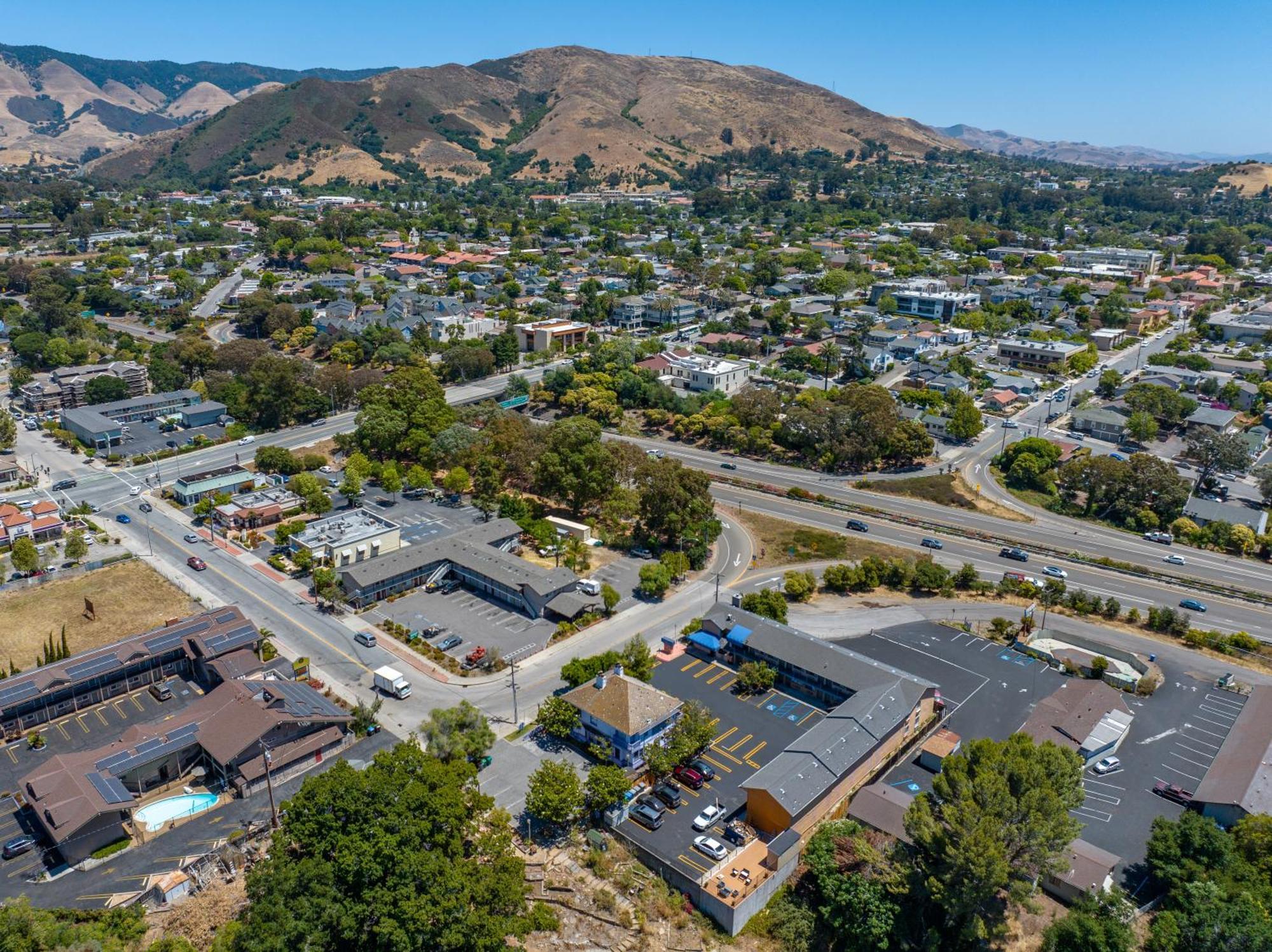 Downtown Slo Inn - Сан Луис Обиспо Экстерьер фото